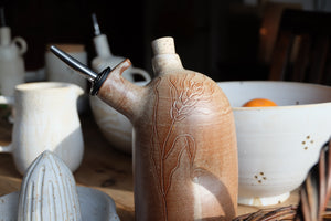 oil / vingegar bottle