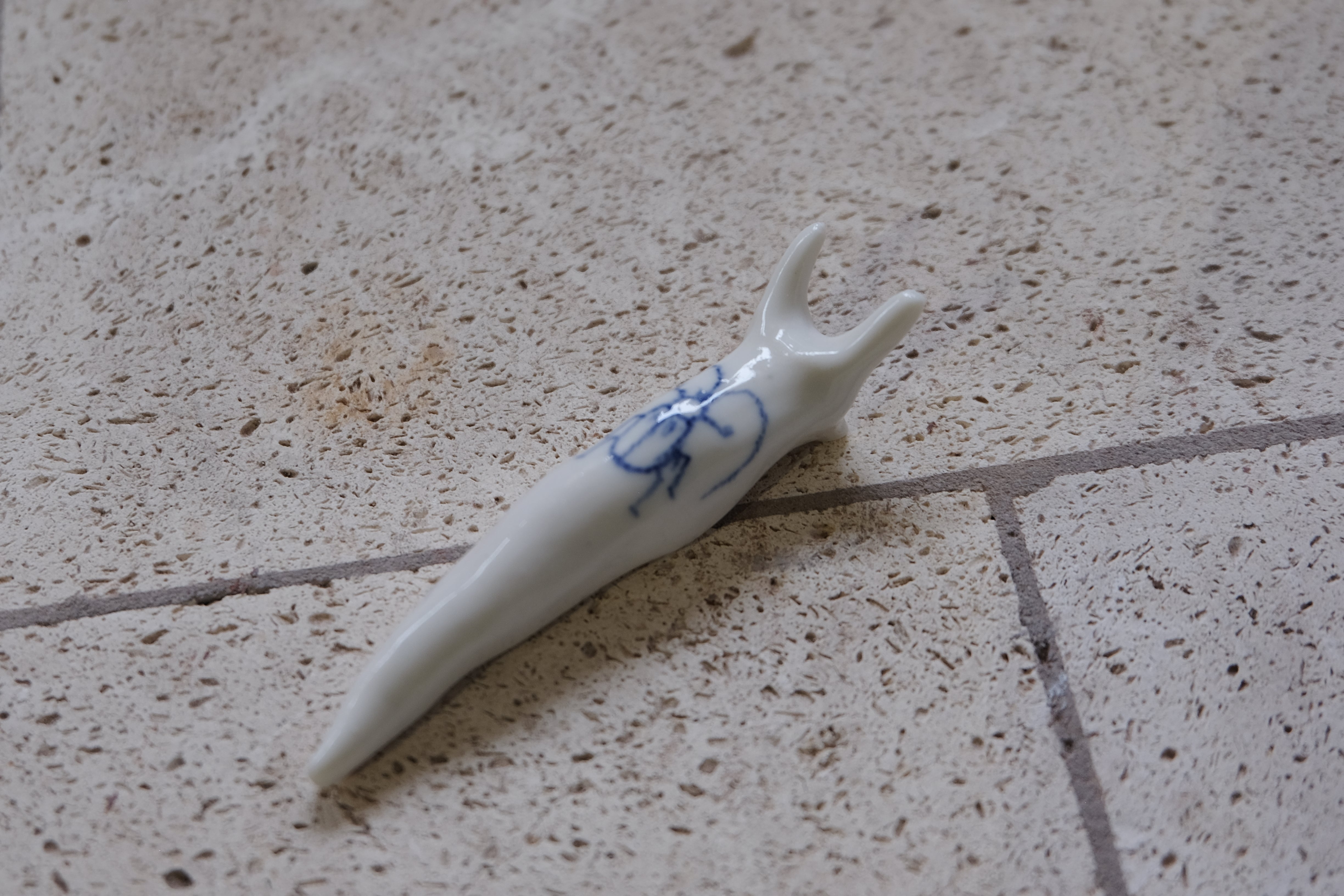 porcelain snail