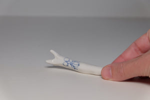 porcelain snail