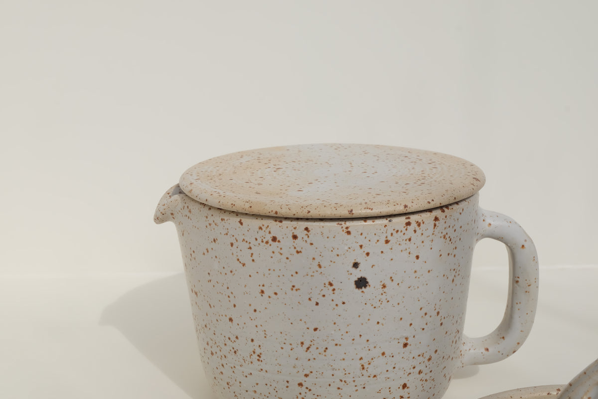 jug with lit