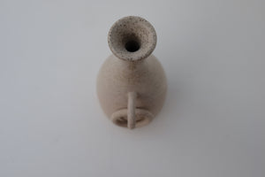 chain vase