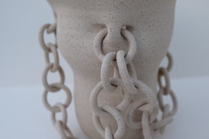 chain vase